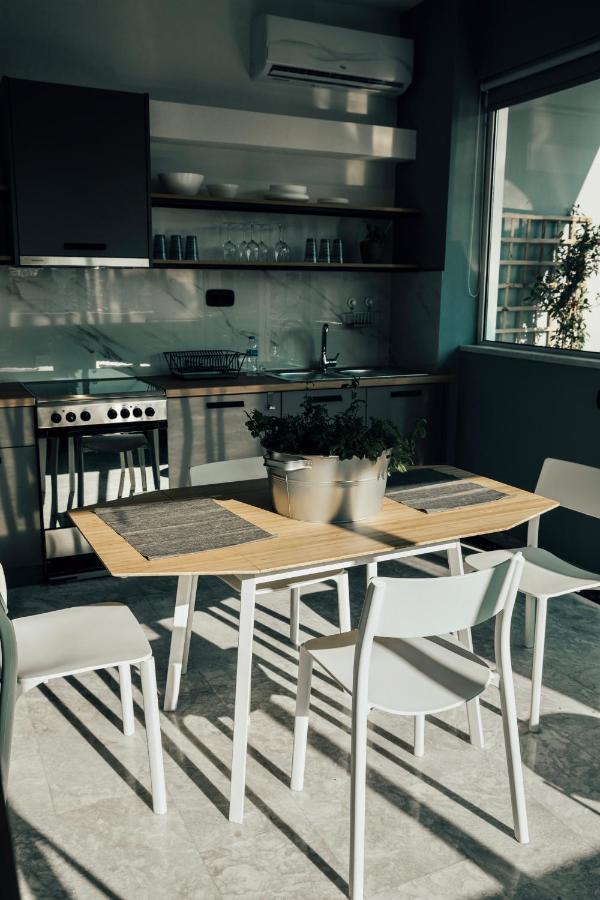 Loft With Private Parking Apartment Атина Екстериор снимка