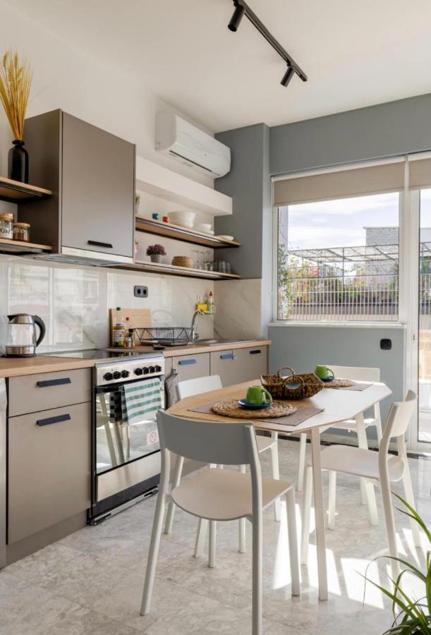 Loft With Private Parking Apartment Атина Екстериор снимка